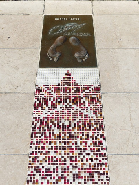 尽管外界并 尽管外界并